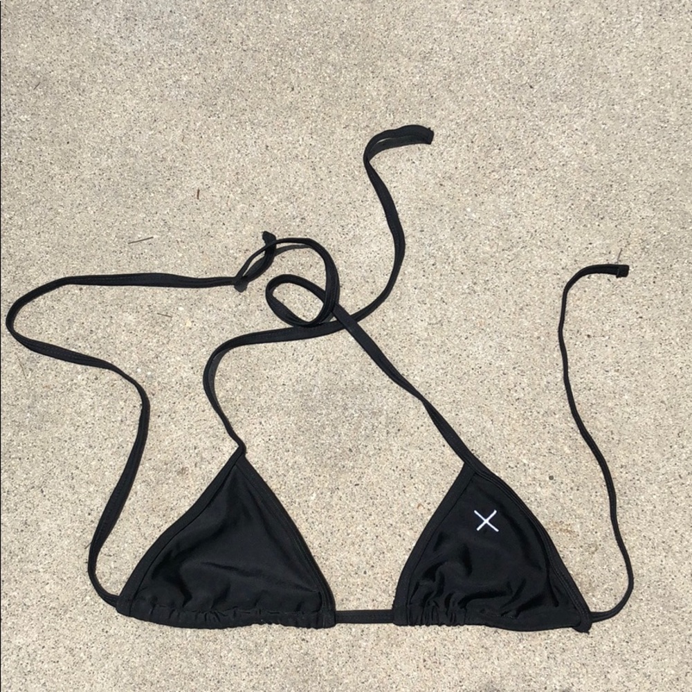 Black Boutine LA Traingle Tie Top